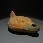 Laat-Romeins / Vroeg-Byzantijns Terracotta Olielamp. 4e-6e