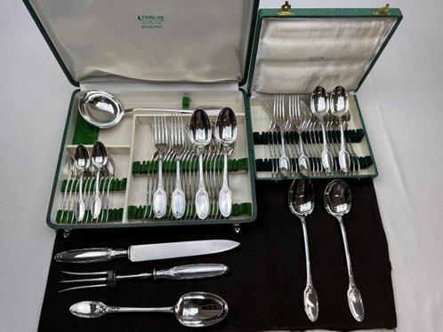 Christofle - Ménagère pour 12 personnes (66) - Royal -, Antiek en Kunst, Antiek | Meubels | Tafels