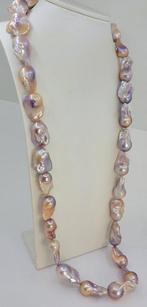 Collier Immenses perles deau douce Edison roses de 17x20 mm, Handtassen en Accessoires, Kettingen, Nieuw