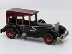 Vintage houten auto. Lengte 31 cm. breedte 13 cm en hoogt..., Collections, Trains & Trams, Ophalen of Verzenden