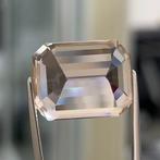 1 pcs Roze Kunziet - 49.16 ct - nternational Colored