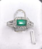 Cocktailring - 18 karaat Witgoud - 1.00ct. tw. Smaragd -, Handtassen en Accessoires, Antieke sieraden