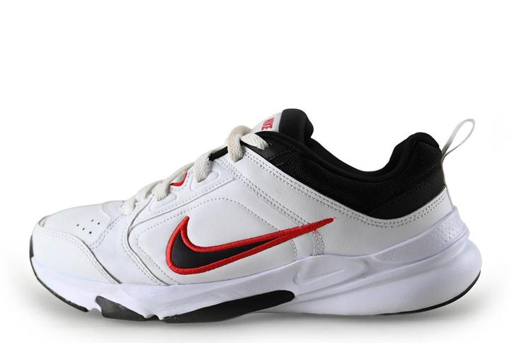 Nike Sportschoenen in maat 44 Wit | 5% extra korting, Kleding | Heren, Schoenen, Wit, Zo goed als nieuw, Sportschoenen, Verzenden