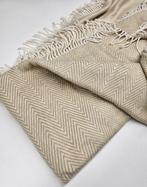 Exclusieve grote plaid in katoenmix, licht en donker ecru,