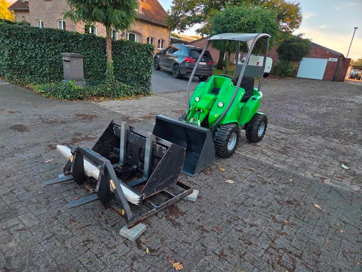 Avant 220, Zakelijke goederen, Machines en Bouw | Kranen en Graafmachines, Wiellader of Shovel, Ophalen