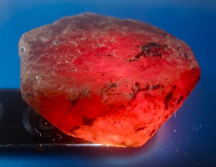110 cts - GROTE onbehandelde robijn Ruw- 22 g, Verzamelen, Mineralen en Fossielen