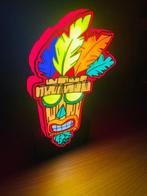 LED-lightboxlamp geïnspireerd op tribale maskers – retro, Nieuw