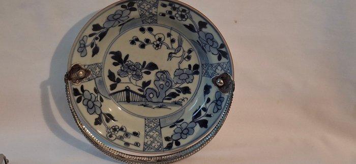 Schotel - Antiek Porseleinen Schotel afgezet met een, Antiek en Kunst, Antiek | Zilver en Goud