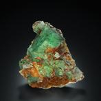 Sharp Green FLUORITE op MATRIX uit Mongolië Exemplaar -