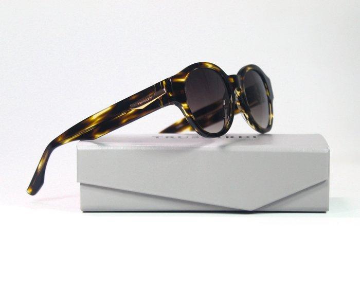 Sunglasses - Trussardi - Sonnenbrille TSM9008 E04 - havana, Handtassen en Accessoires, Zonnebrillen en Brillen | Dames