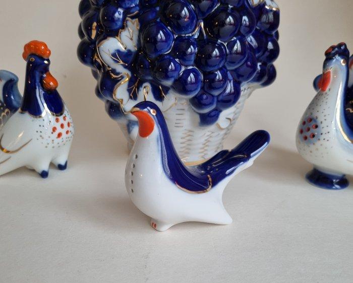 Lomonosov Imperial Porcelain Factory - Schotel (4) -, Antiek en Kunst, Antiek | Meubels | Tafels