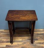 J.&J. Kohn - Tafel - Hout - bijzettafels, Antiek en Kunst