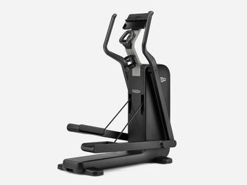 Technogym compact elliptical beschikbaar voor biedingen