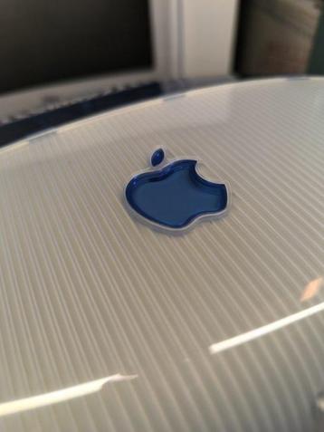 Apple iMac G3 – Model No: M5521 – Indigo (dark blue) –