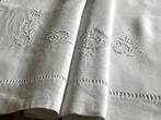 Linge de maison française . Superbe DRAP Ancien .Monogramme