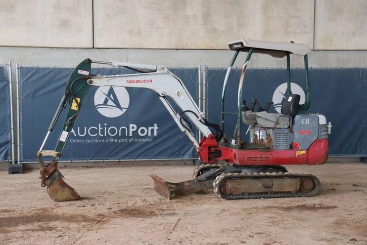 Veiling: Minigraver Takeuchi TB219 Diesel 12kW 2014, Zakelijke goederen, Machines en Bouw | Kranen en Graafmachines, Ophalen