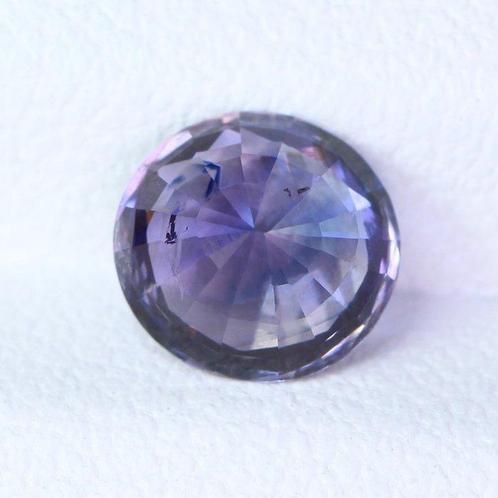 Sans Prix de Réserve - 1 pcs Violet, Violet Saphir - 1.64 ct, Handtassen en Accessoires, Edelstenen