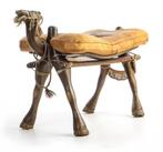 Tabouret - Kamel-Hocker - Bois, Laiton, cuir gaufré -
