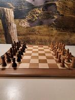 Schaakspel - Verzwaard Spaans Schaakspel ( king 9.5 cm.) +