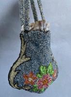 Borsetta da sera in microperline realizzata a mano, epoca