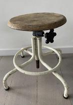 Kruk - Industrial stool - Metaal en hout, Antiek en Kunst