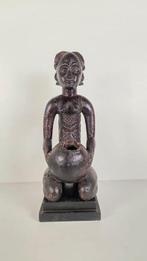 Houten bekisting voor bekers - Luba - Congo RDC