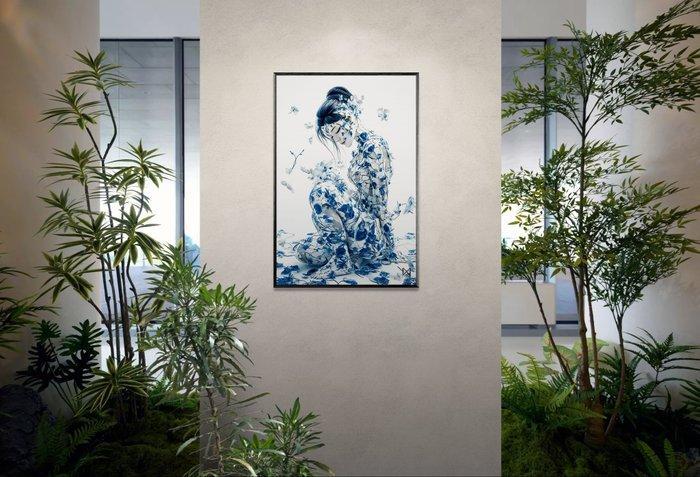 NYX - Métamorphose Geisha - Porcelaine Bleu Blanc, Antiek en Kunst, Kunst | Designobjecten