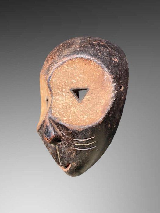 Nandé masker (dicht bij de Yela) - Oud masker Nandé dat een, Antiek en Kunst, Kunst | Niet-Westerse kunst
