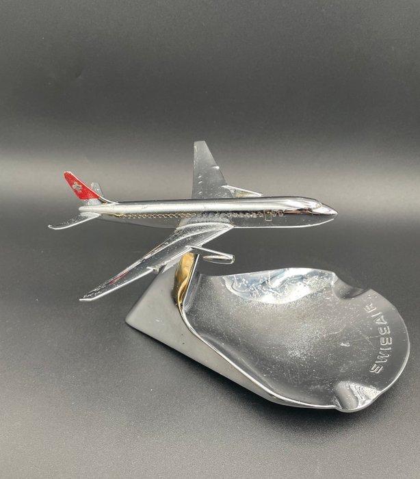Buhler - Asbak - Vintage Swissair Ashtray with Airplane -, Antiek en Kunst, Antiek | Wandborden en Tegels