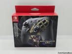 Nintendo Switch - Pro Controller - Monster Hunter Rise, Games en Spelcomputers, Spelcomputers | Nintendo Switch, Verzenden, Gebruikt