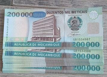 Mozambique. - 20 x 200.000 Metical 2003 - Pick 141  (Zonder, Postzegels en Munten