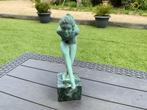 Max le Verrier - garcia - Sculpture, Lanceuse de disques -