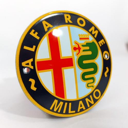 Alfa Romeo Milano, Verzamelen, Merken en Reclamevoorwerpen, Verzenden