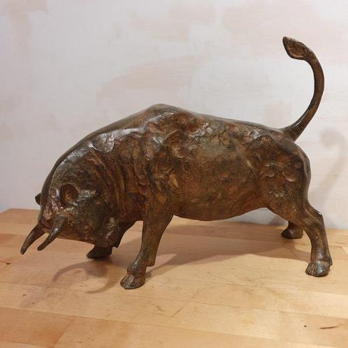 P. Chenet Foundry - Sculpture, Stier Bulle - 5,4 kg - 40 cm, Antiquités & Art, Curiosités & Brocante