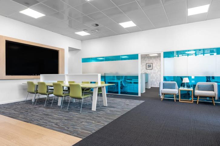 Werkplek-membership in Zuid-Midi Railway Station Express, Zakelijke goederen, Bedrijfs Onroerend goed