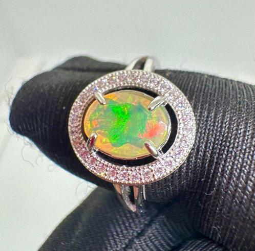 Opaal Sieraden- 2.44 g - (1), Verzamelen, Mineralen en Fossielen