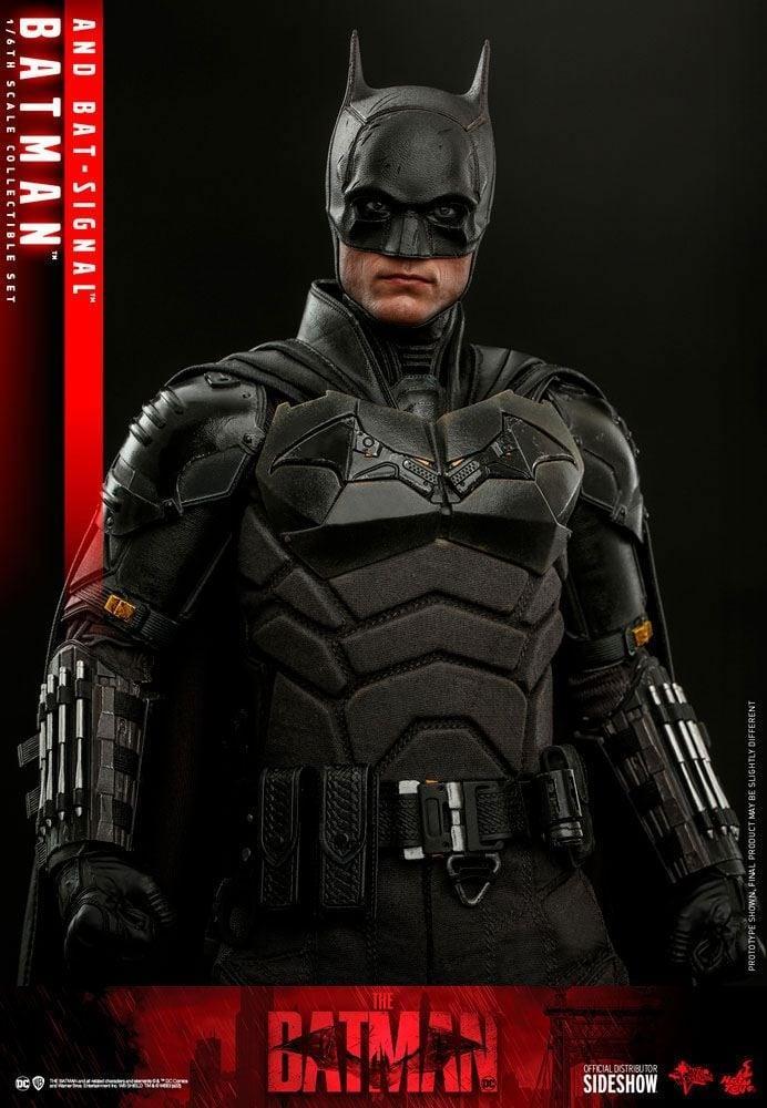 The Batman Action Figure 1/6 Batman with Bat-Signal 31 cm, Verzamelen, Film en Tv, Ophalen of Verzenden