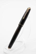 Parker - Vacumatic Junior Laminated Black Shown - Vulpen, Nieuw