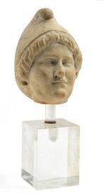Oud-Romeins Marmer Hoofd van de Attissculptuur. 2e - 3e eeuw, Verzamelen
