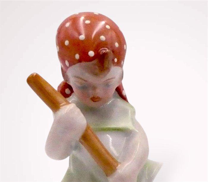 Herend - Figuur - Mädchen mit Besen - Porselein, Antiek en Kunst, Antiek | Glaswerk en Kristal