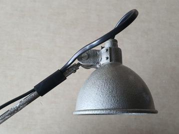 Zabytkowa lampa warsztatowa, projekt vintage - Lampe - Métal