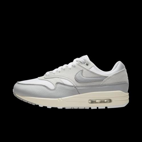 Nike Air Max 1 87 Pure Platinum - Maat 38.5 EU, Kleding | Heren, Schoenen, Ophalen of Verzenden