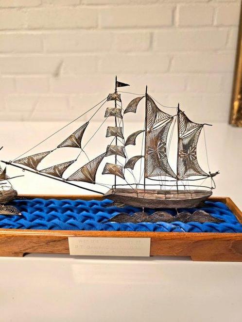 925 Silver - sculptuur, Filigree Sailing Boat - 16 cm - Eik, Antiek en Kunst, Antiek | Zilver en Goud