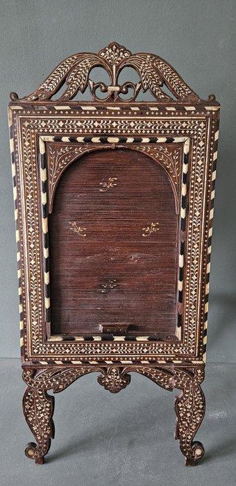 spiegel met jaloezie rolluikje - Hout - India - Begin 20e, Antiek en Kunst, Kunst | Niet-Westerse kunst