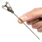 Oud-Romeins Zilver Siert Pin met amphora