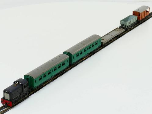 Schaal 00 Tri-ang R253 R21 R214 R124 R110..., Hobby en Vrije tijd, Modeltreinen | Overige schalen, Gelijkstroom, Locomotief, Gebruikt