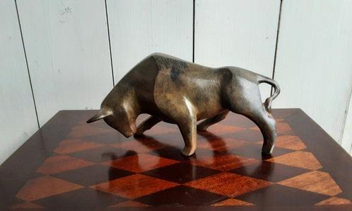P. Chenet - Figure - Stier - 23 cm - Bronze, Antiek en Kunst, Curiosa en Brocante