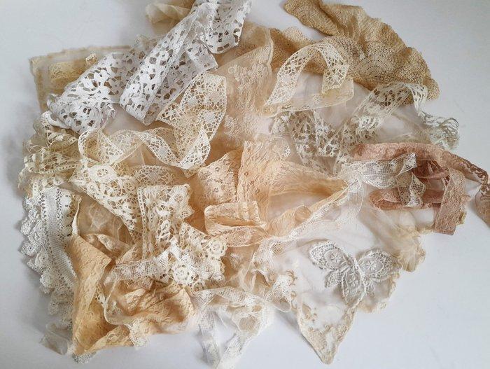 Textile (13) - 0 cm - 0 cm - Dentelle ancienne et vintage, Antiquités & Art, Antiquités | Jouets