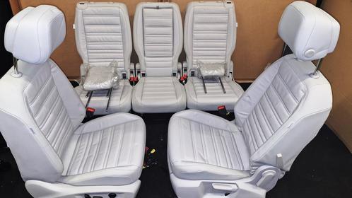 VW Touran 2018 Interieur Stoelen Stoel Set Leer Leder wit, Autos : Pièces & Accessoires, Habitacle & Garnissage, Enlèvement ou Envoi