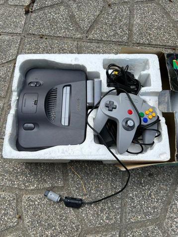 Nintendo - N64 - Videogameconsole + games - In originele beschikbaar voor biedingen